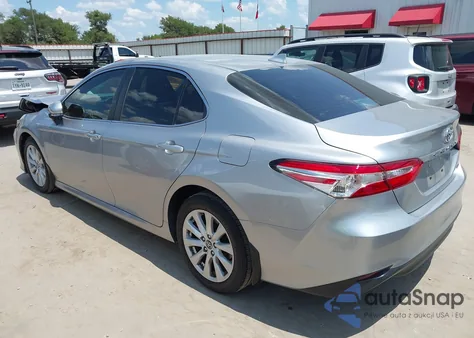 2019 Toyota Camry Le from USA, damaged, VIN 4T1B11HK8KU699998